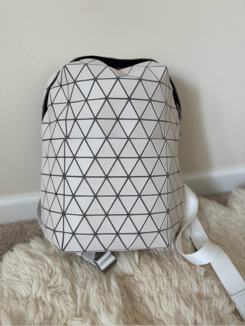 Baobao Issey miyake White Geometric Pattern Backpack
